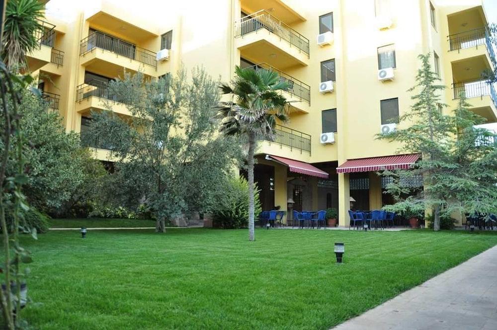 Palm Court Suites Ayvalı Eksteriør billede
