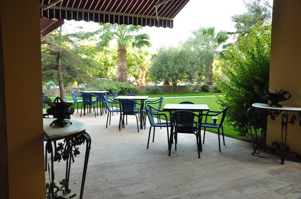 Palm Court Suites Ayvalı Eksteriør billede